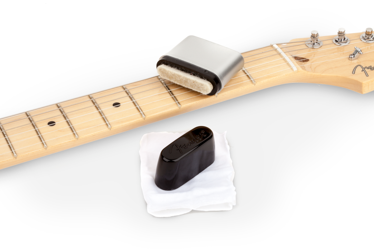 FENDER 0990521100 SPEED SLICK GUITAR STRING CLEANER ACCESORIOS